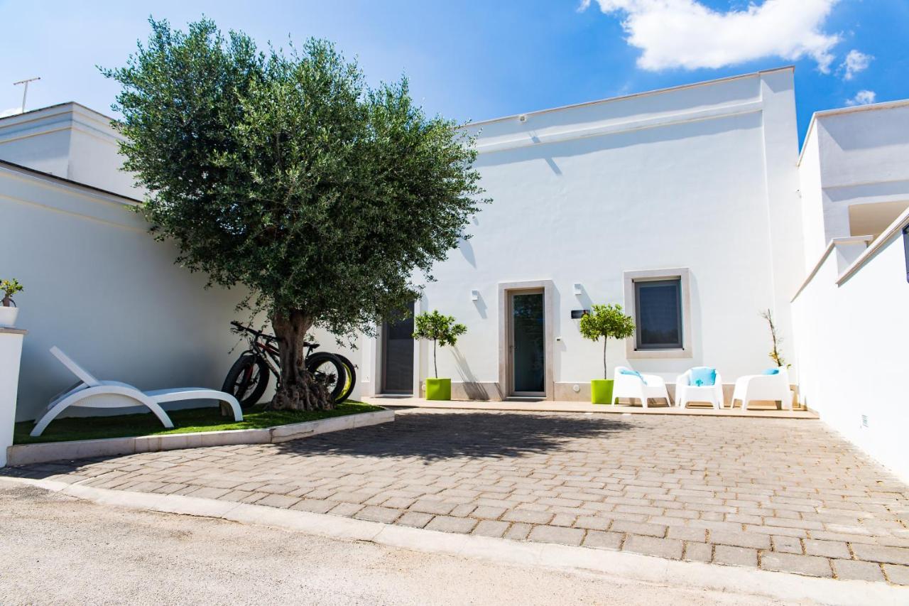 Dal Signor Wolf Bed & Breakfast Pezze Di Greco Exterior photo
